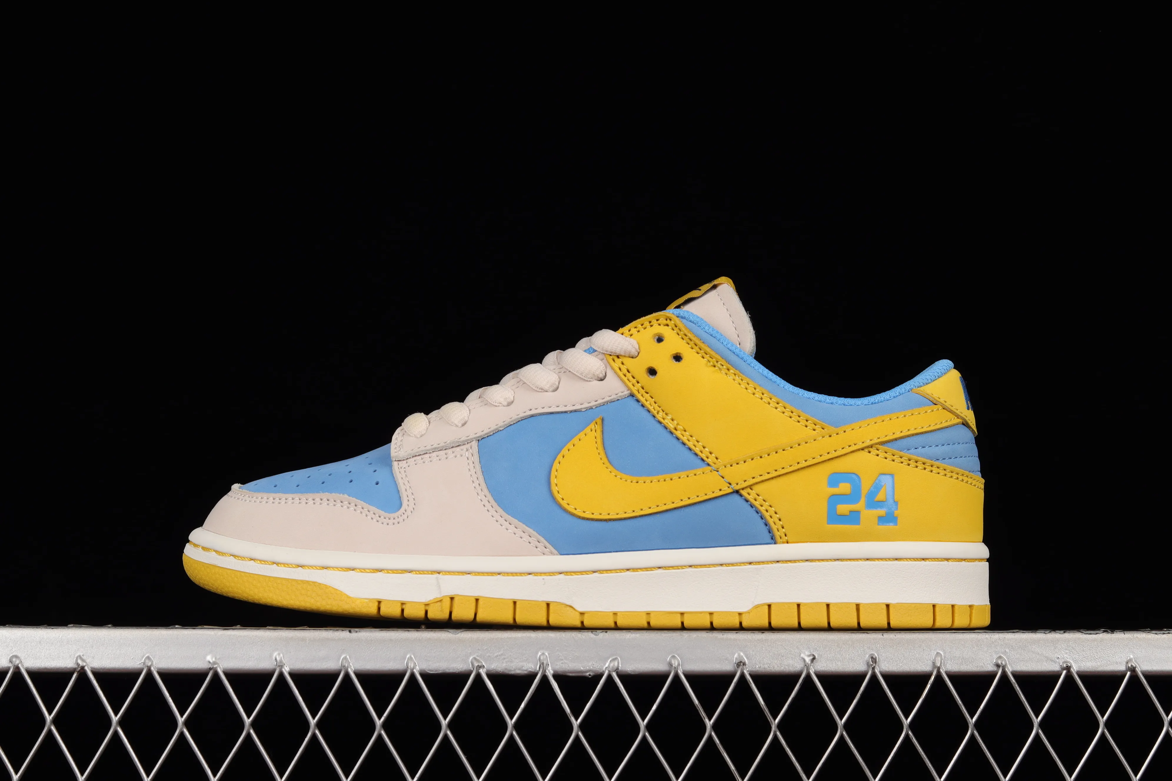 All categories Nk SB Dunk series Nk SB Dunk Low low-top sneakers Nk SB Dunk Low "Kobe" Kobe Bryant joint commemorative model SB low-top sports and leisure sneakers LF2428-002